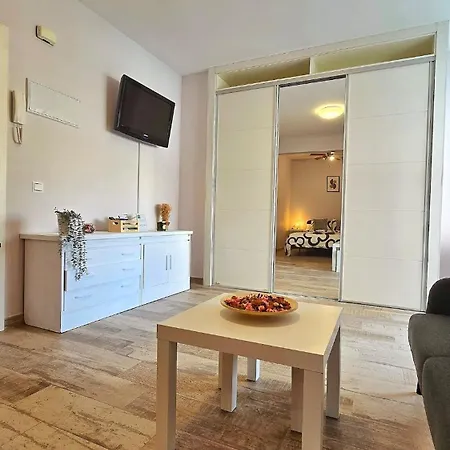 Apartmán Acogedor Estudio En El Centro De Torremolinos